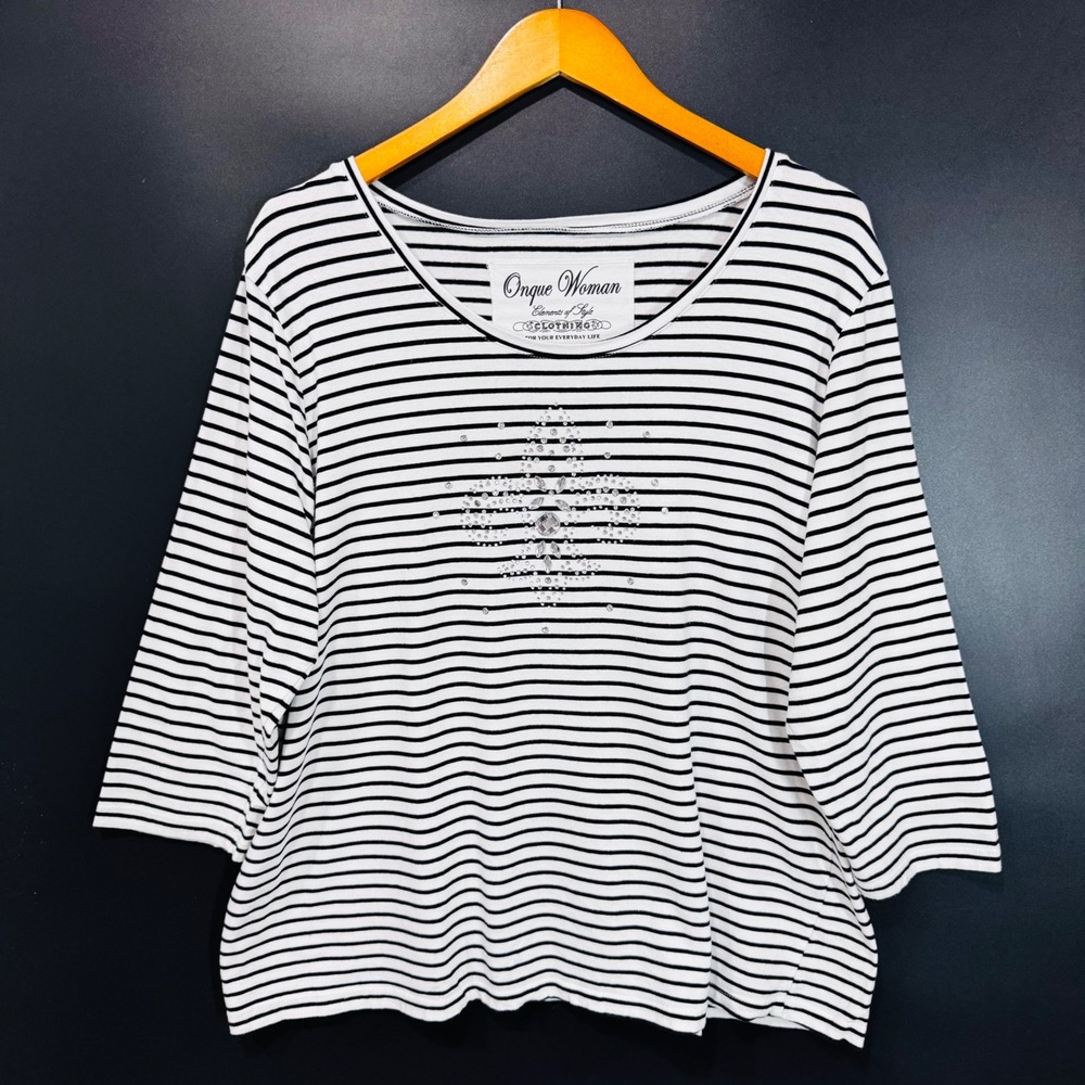 Onque Woman Top Womens 1X White Striped Fleur De Lis Rhinestone 3/4 Sleeve Tee